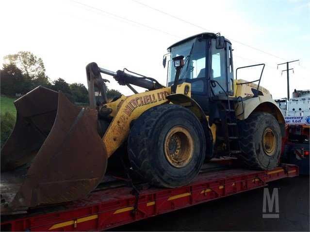 Dezmembrez New Holland W230 - Piese de schimb New Holland