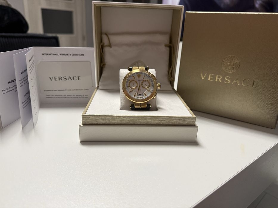 Versace watch New Top!!!