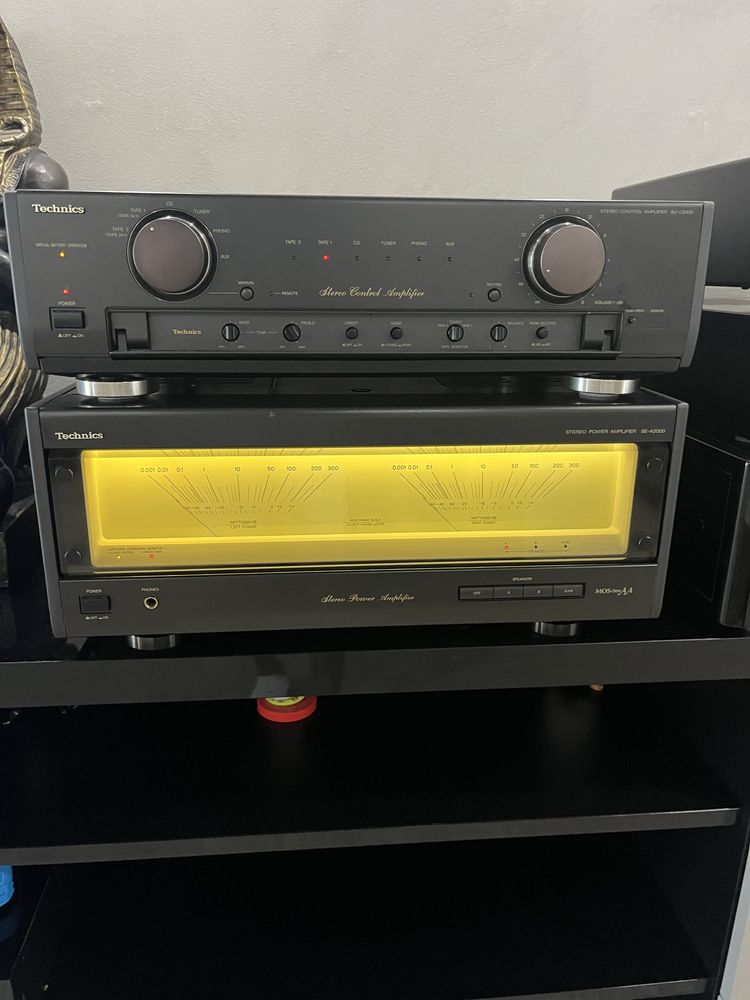 Technics SE A2000 Technics SU C2000