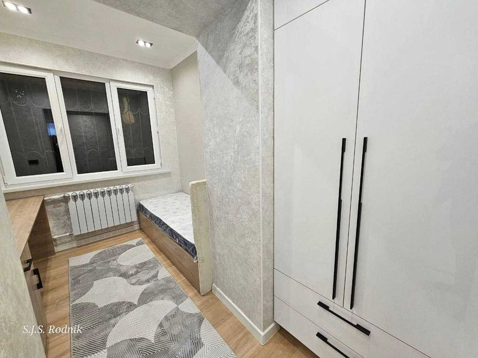 3-х комнатная квартира м. Буюк Ипак Йули (Додо Пицца)  ID: 4281