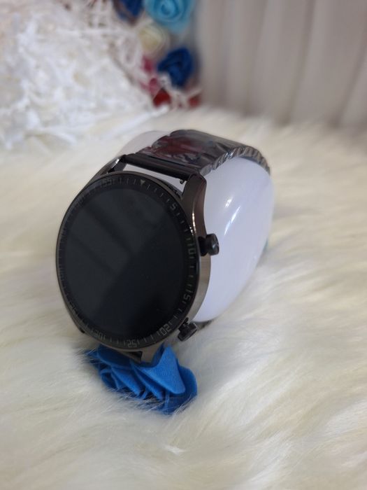 Мъжки и дамски смарт часовници