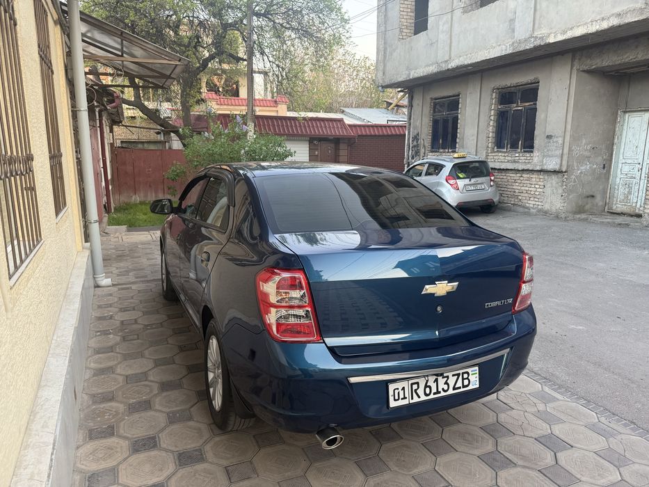 Продаю свою машину