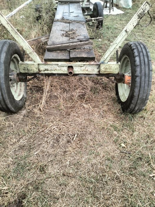 Vând căruță pentru tractor