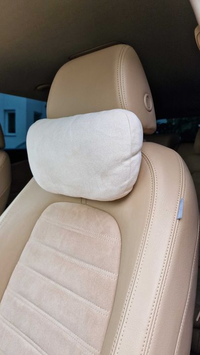 Perna Tetiera Auto Scaun Lux Maybach Neagra/Bej/Maro