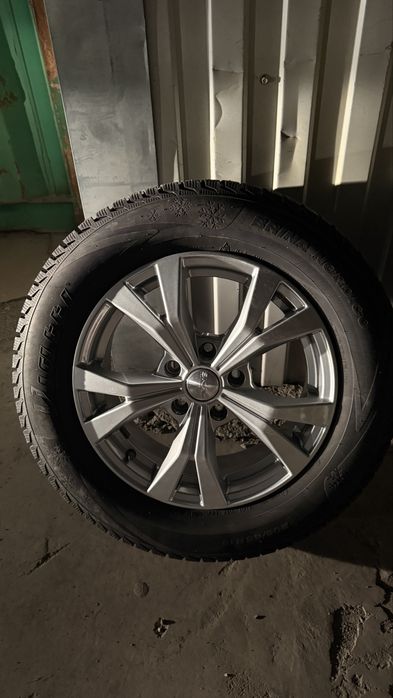Продам диски с резиной 205/65/16