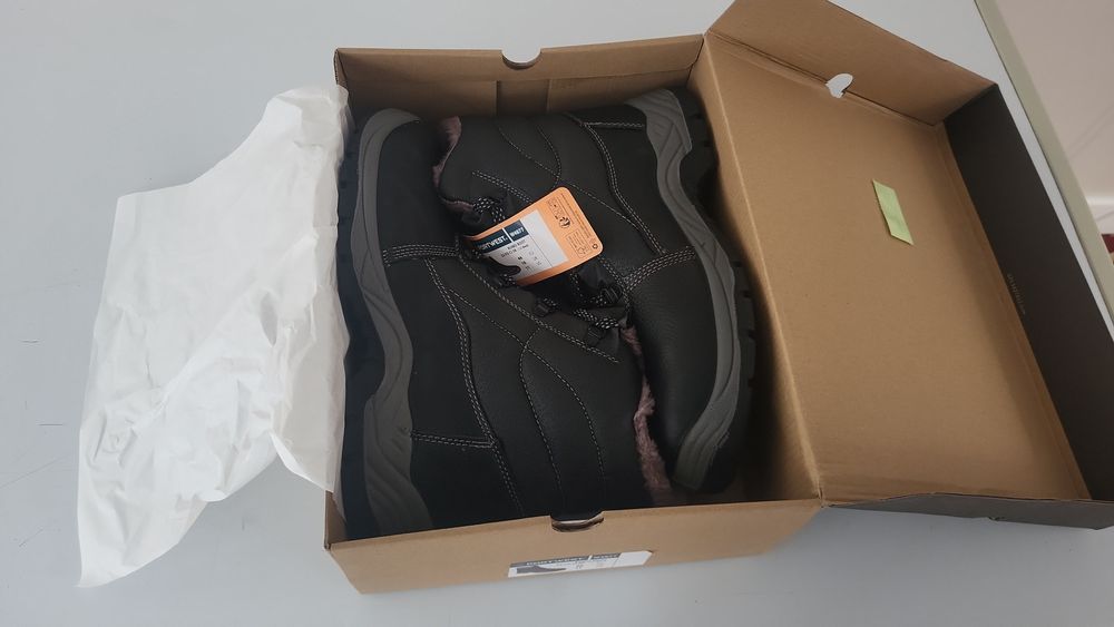 Спец обувь 44-р новый