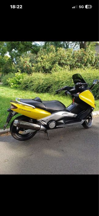 Продавам Yamaha T Max 500
