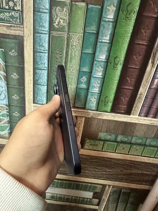 iPhone 15 pro 128 GB 87%