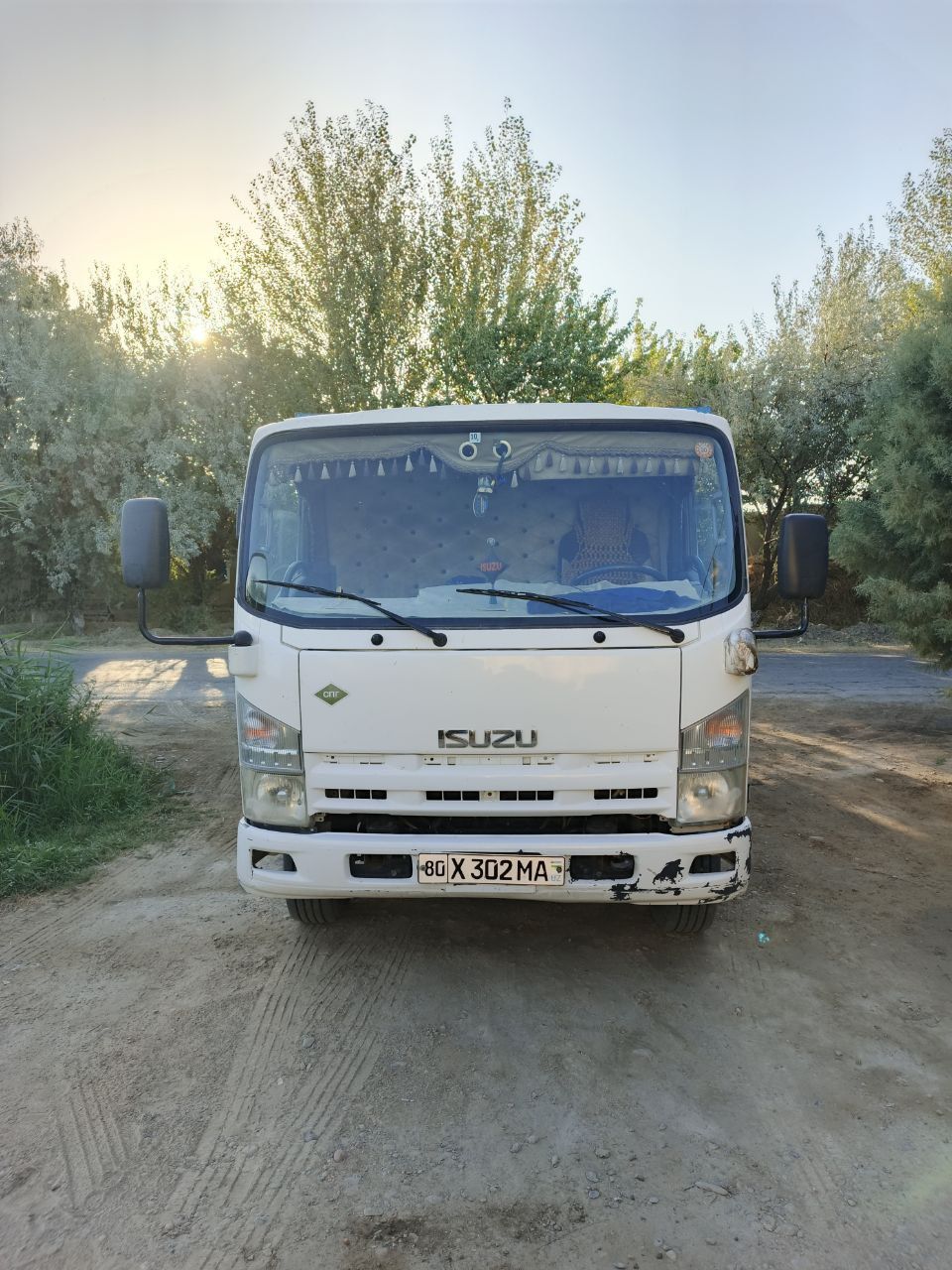Isuzu sotiladi samasval