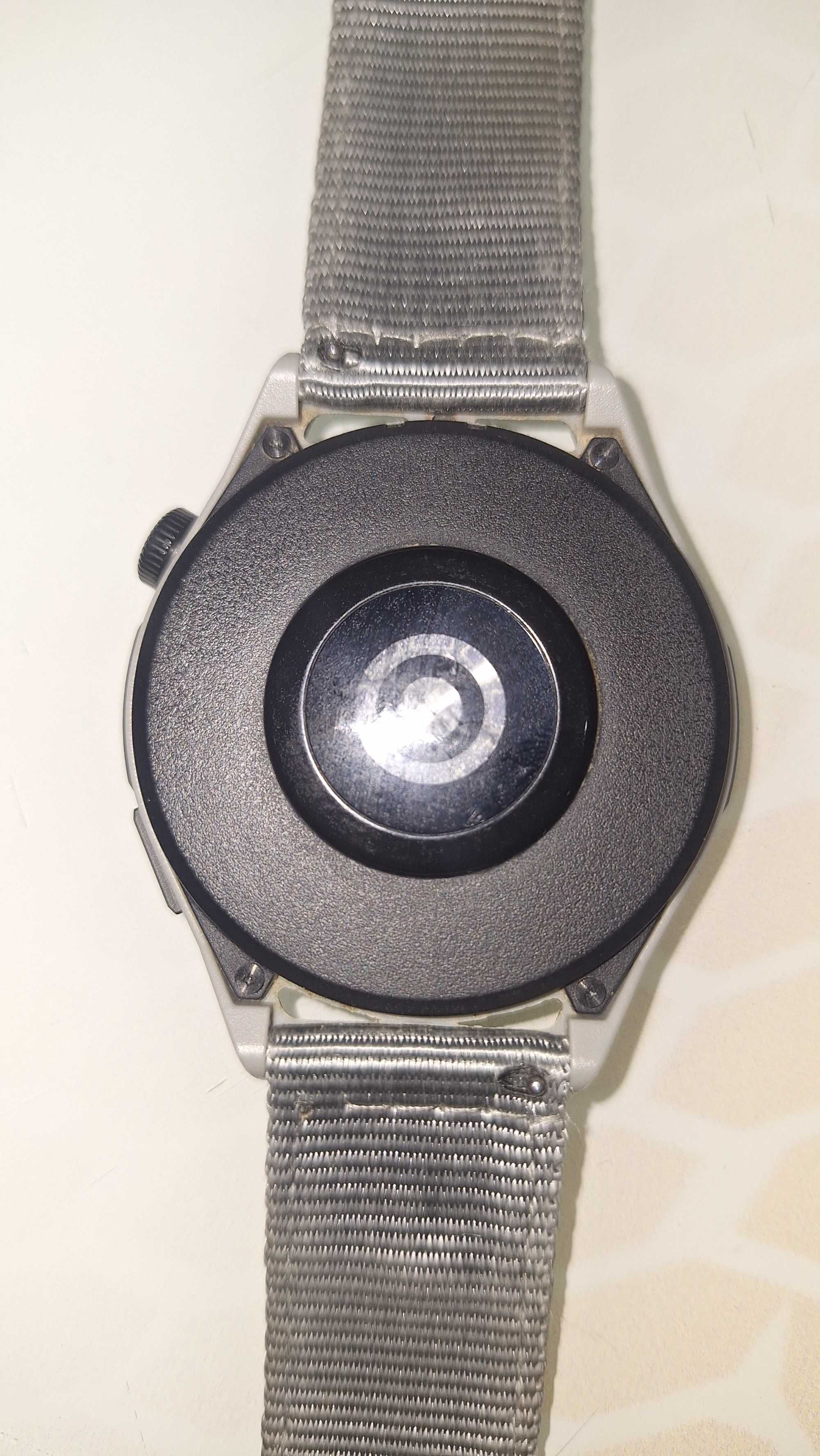 Смарт часовник Huawei watch GT 3 SE + аксесоари и притектори.