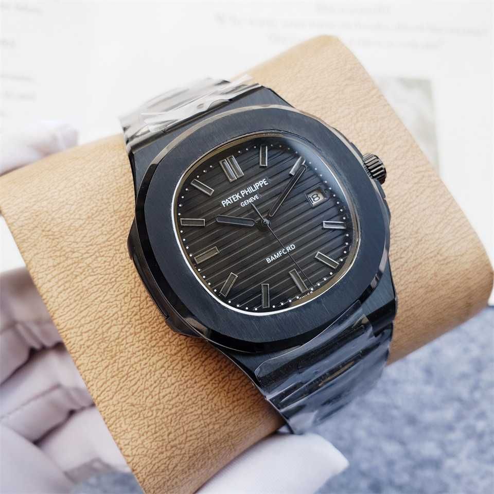 Мъжки часовник Patek Philippe Nautilus Bamford с автоматичен механизъм