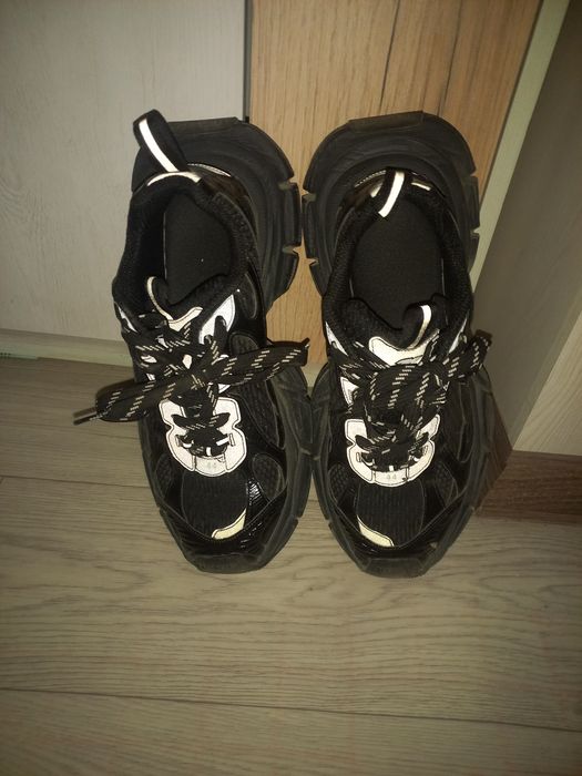 Balenciaga 3xl..