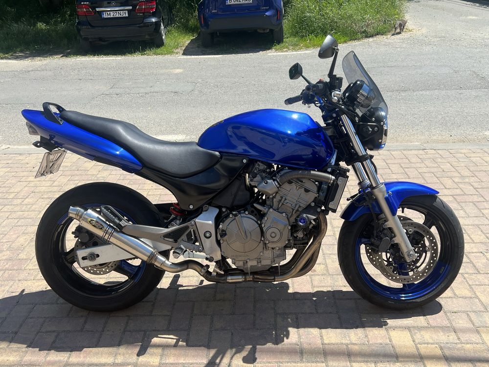 Honda hornet pc 34