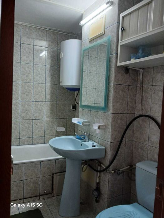 Apartament 3 camere, 2 bai, izolat, etaj 1 - Motru, Gorj