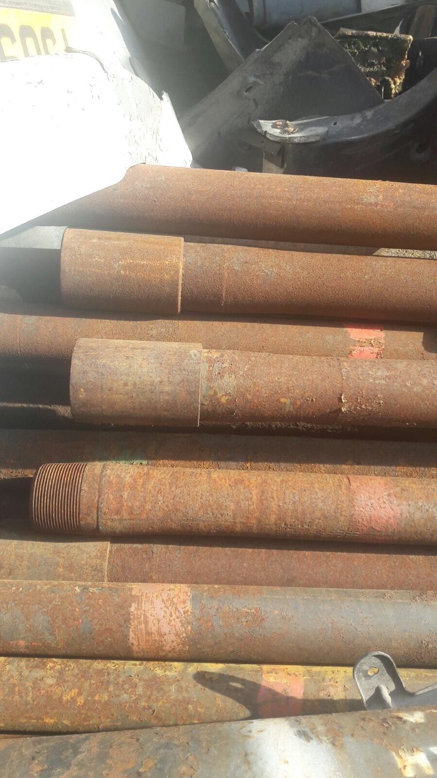 Vand teava metalică trasă și sudata din recuperari în stare bună