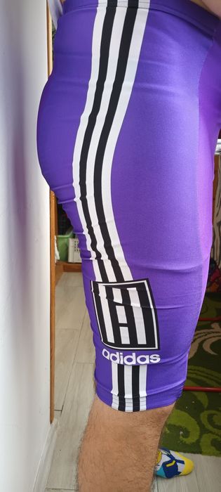 Vând costum biciclist