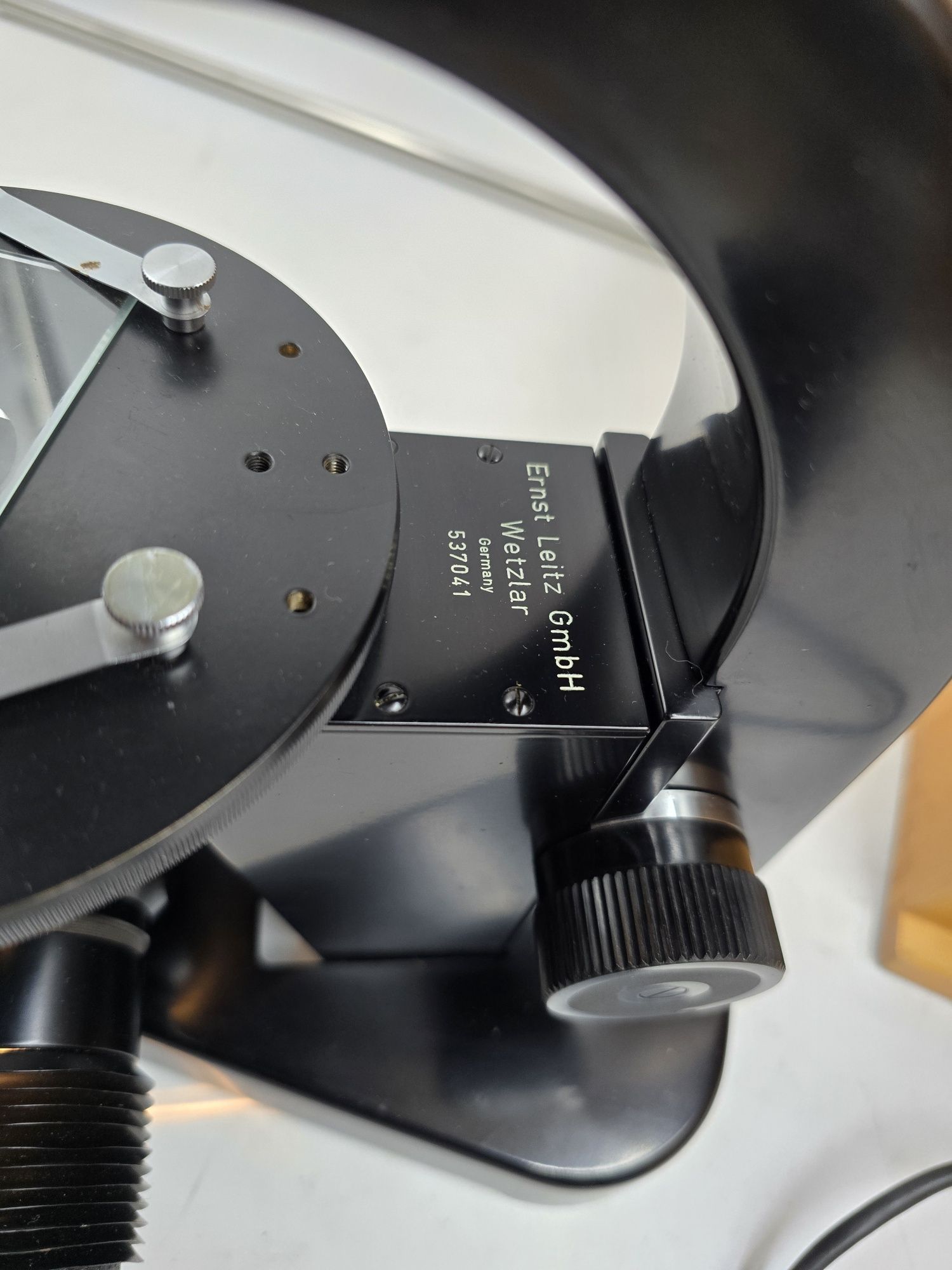 Microscop Leitz , Leica