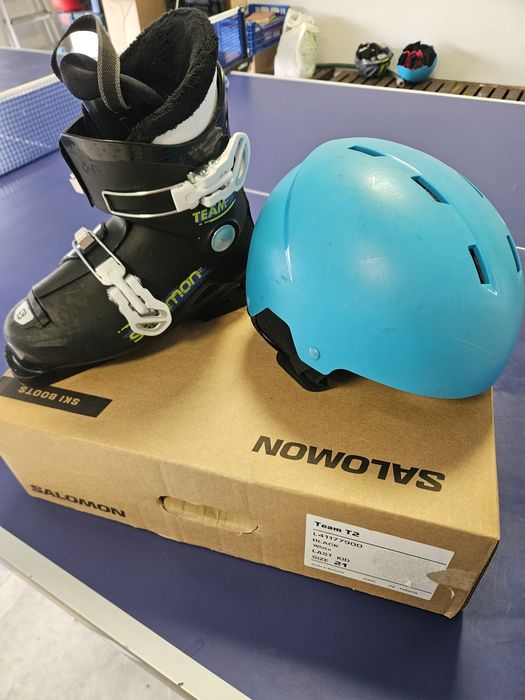 Clapari , casca si ski