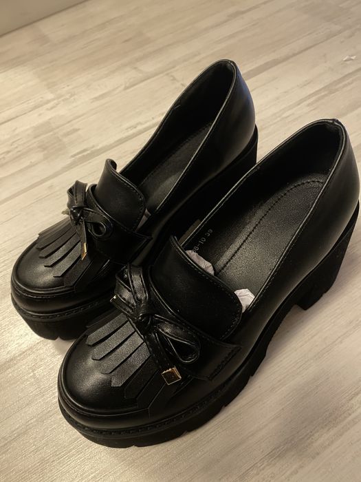 Pantofi dama marime 39