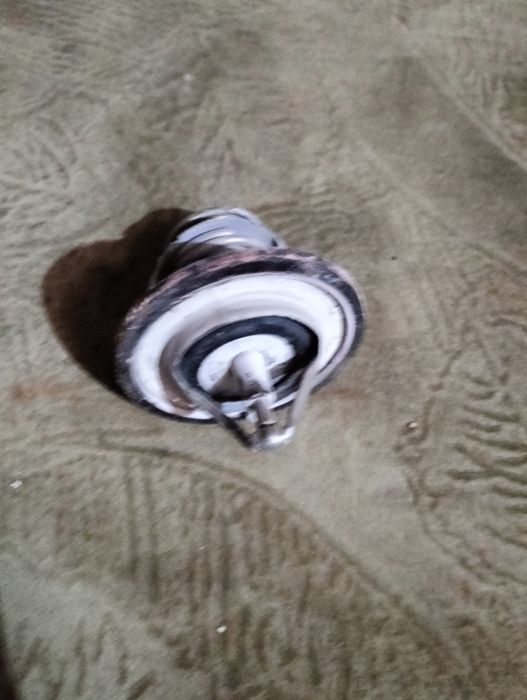 Термостат на Тойоту Камри