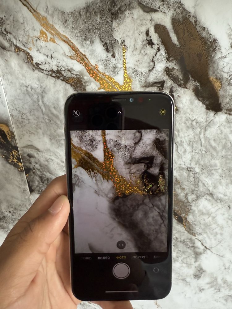 Iphone xs 256% совсем новая