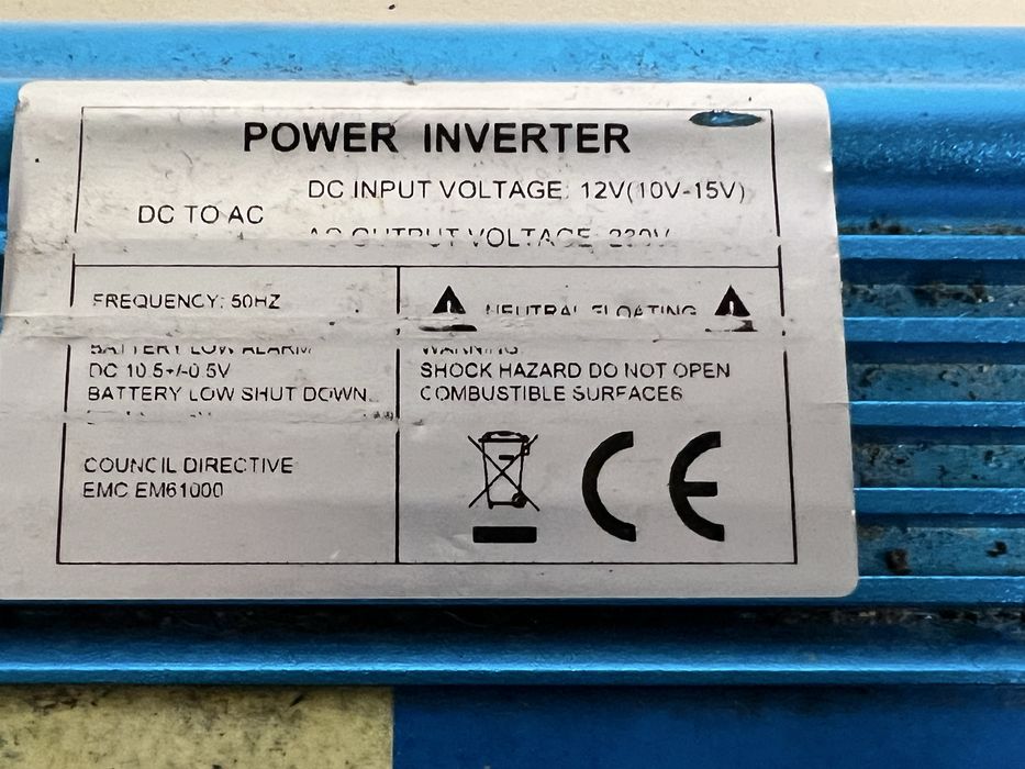 Инвертор преобразовател пълна чиста синусоида 12v - 220v - 6000W