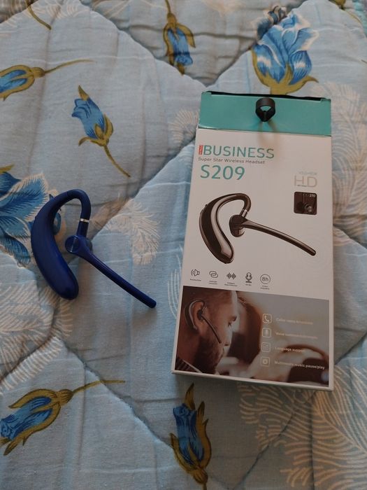 Cască telefon 60 de lei