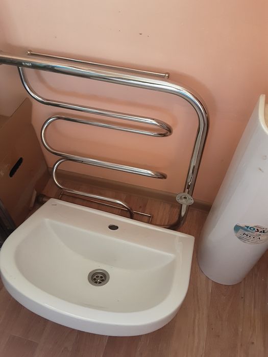 Раковина со стойкой