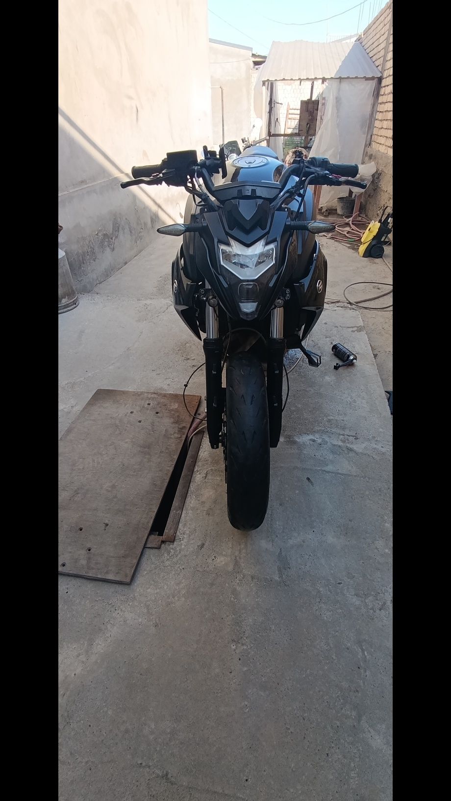 CF Moto 650 NK sotiladi