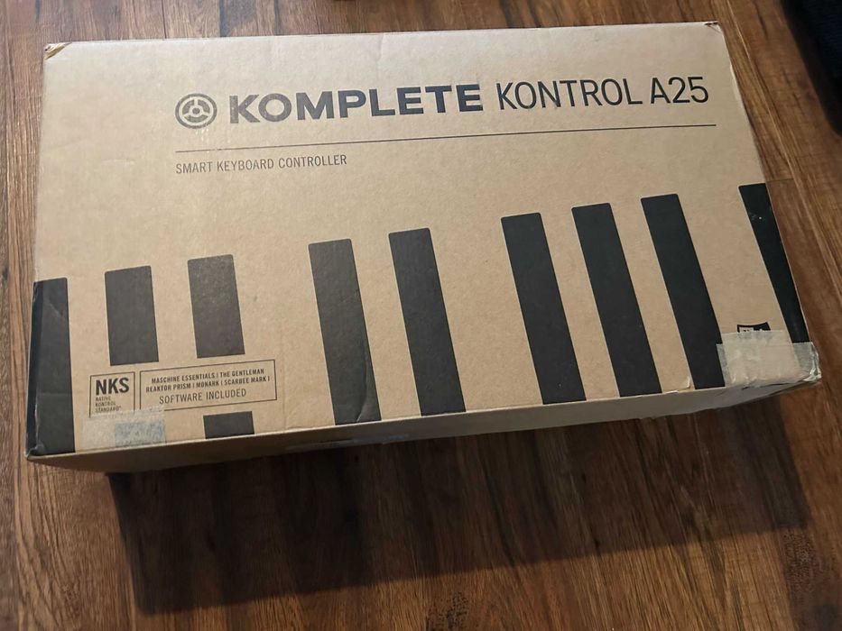 Native Instruments Komplete Kontrol A25 - в гаранция