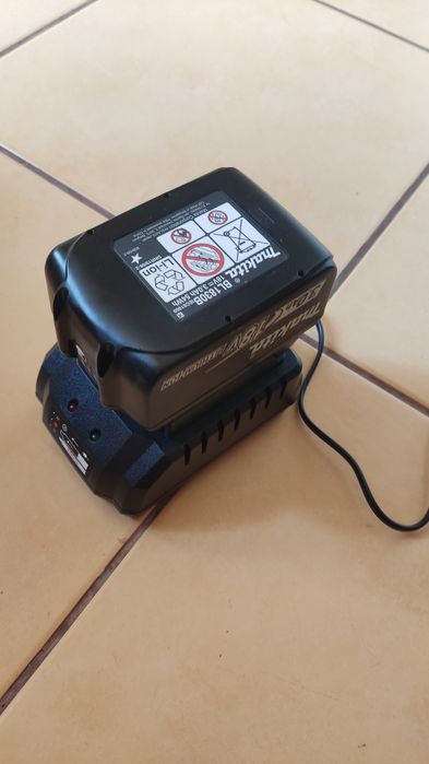 Încărcător acumulatori Makita 14.4 18v