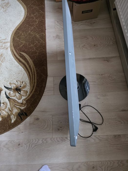 De vânzare televizor