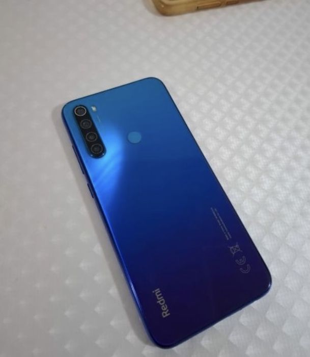 Редми нот 8 хорощий телефон