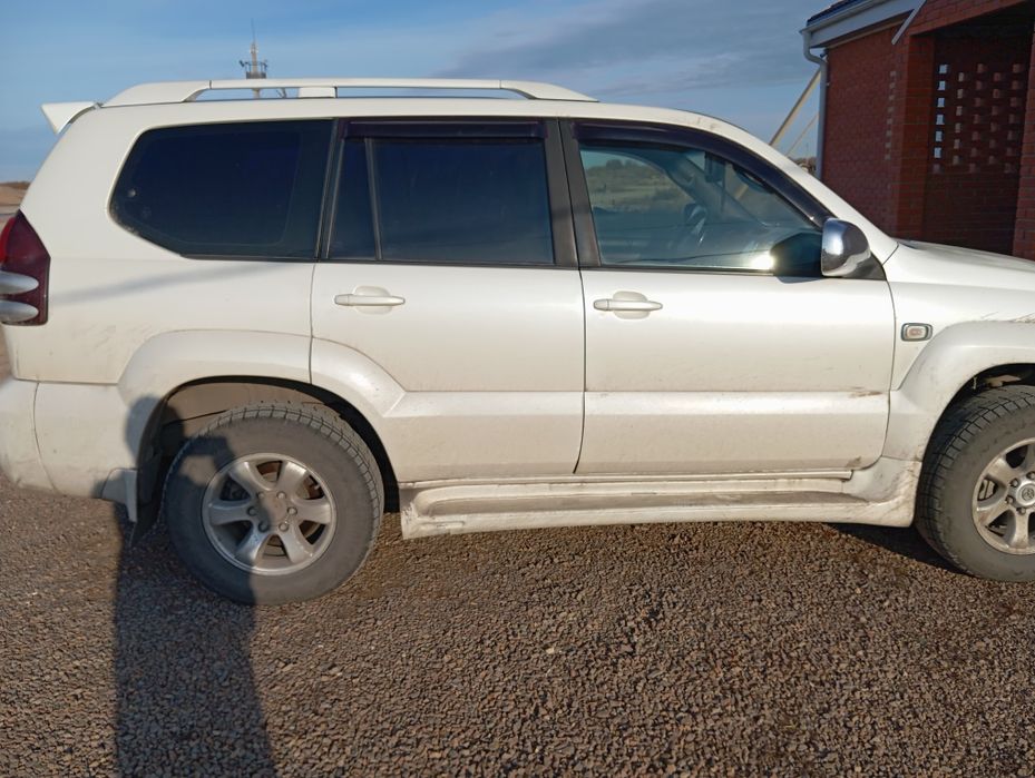 Продам машину прадо