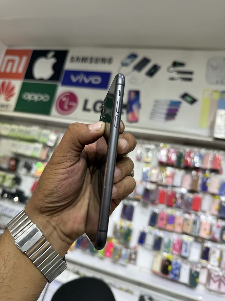 Iphone 11 64gb LLA  88% Fokinashteyn Radnoy