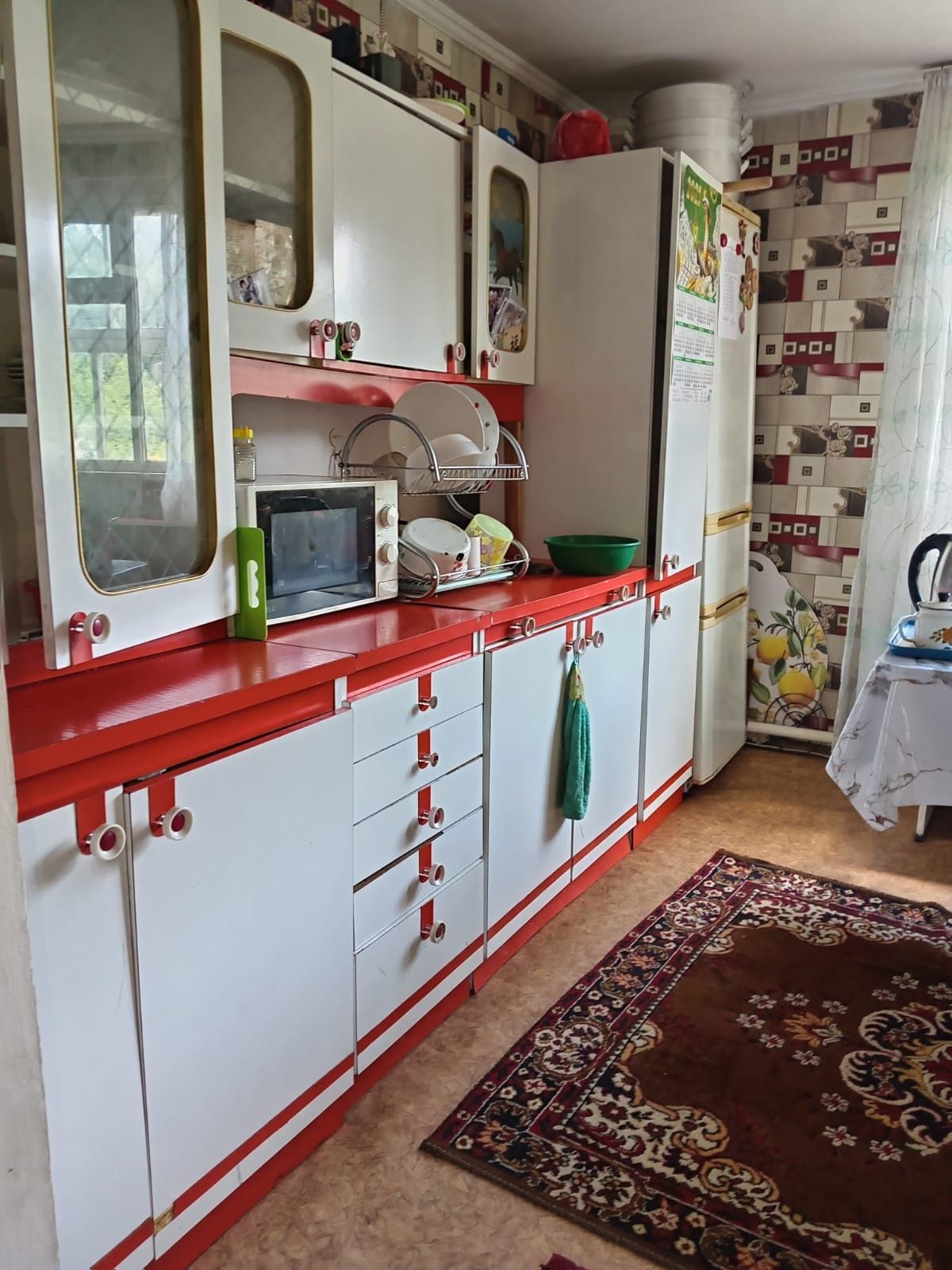 Продаётся! дом 3 комнатный,на дачным участке.улица Лесное 12