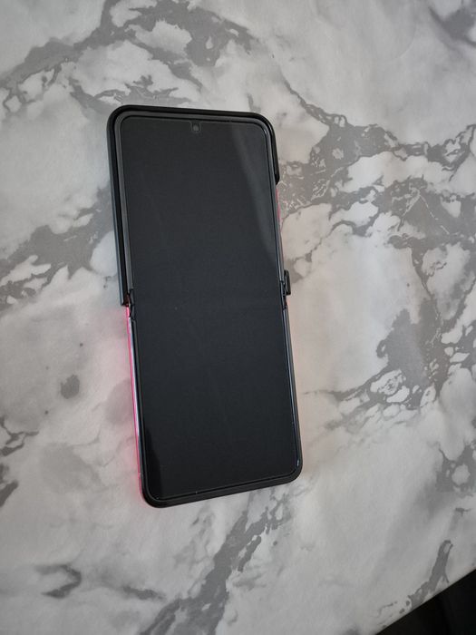 Vând Motorola razr 40 ultra 5g