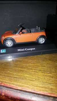 Модель английского авто  Mini Cooper