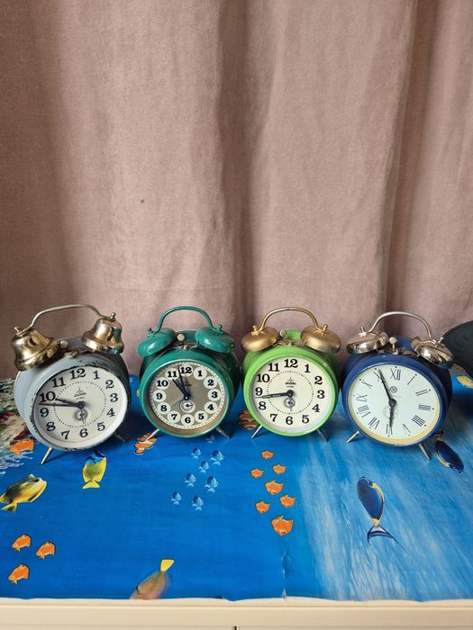 Ceasuri mecanice de masă