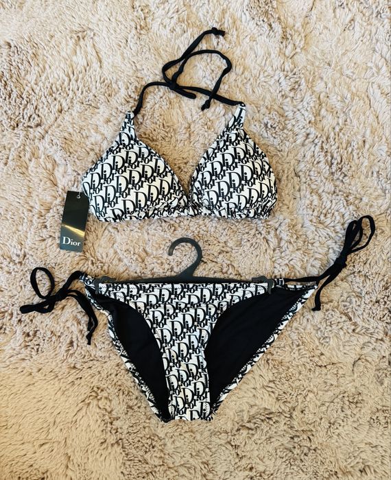 Costume de baie diferite firme
