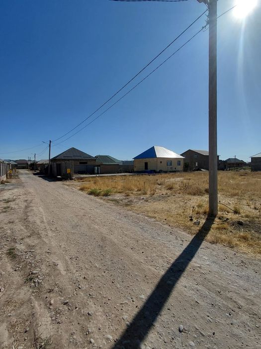 Бозарык Жер жер  сатылады 16 соттык келсим бар57 146 мектеп жакын