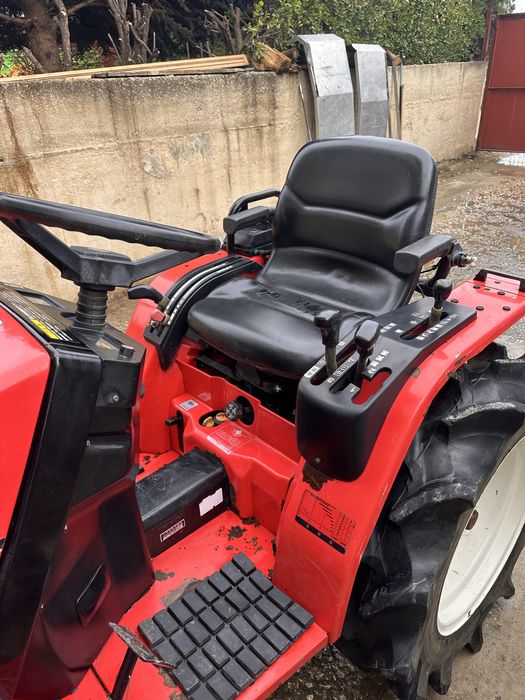 Трактор Mitsubishi MT 155