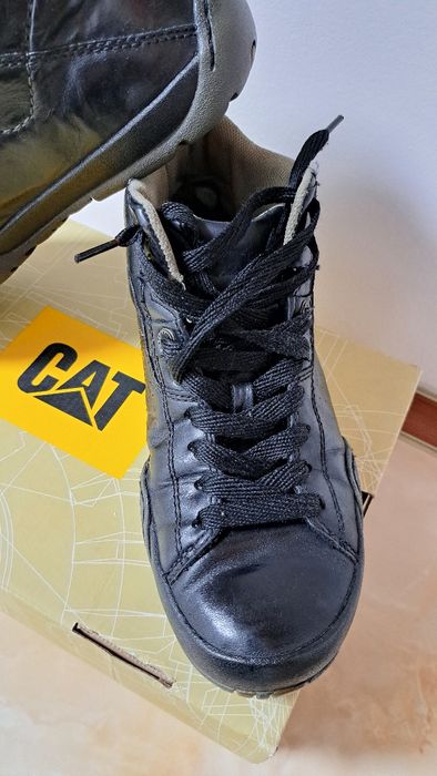 Ghete din piele - CAT