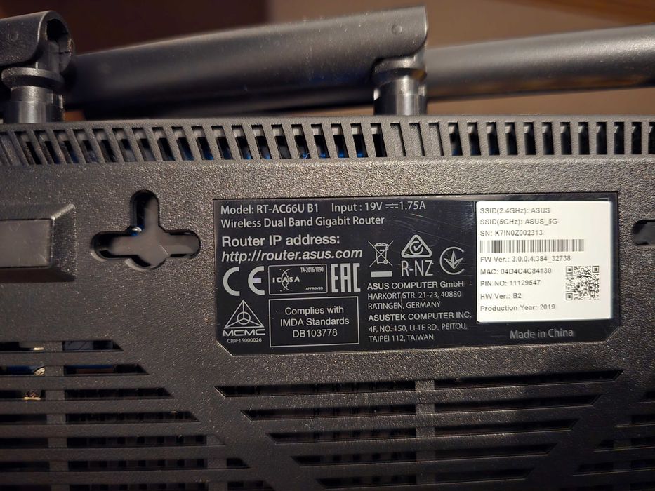 Router wireless ASUS RT-AC66U B1 Gigabit Dual Band AC1750 USB 3.0