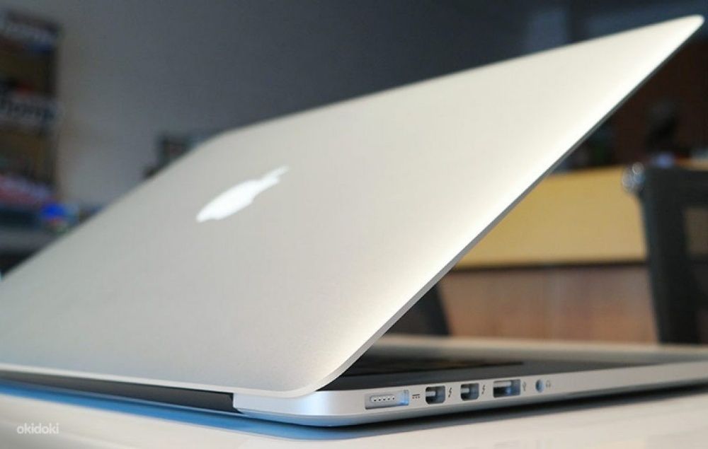 MacBook Pro 15 Retina Core i7,2.5GHZ Intel+RADEON R9 M370X/16GB/512 SS