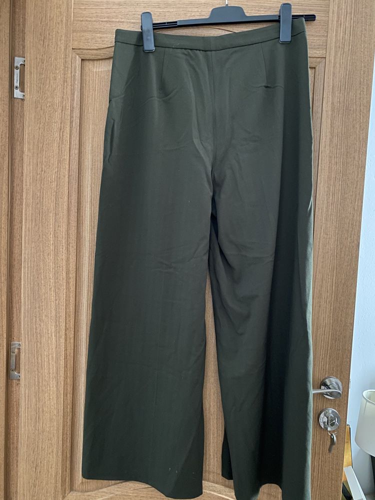 Pantalon cu detaliu pe picior, Zara