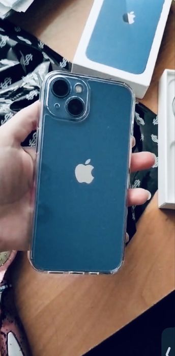 Айфон 13,синий цвет