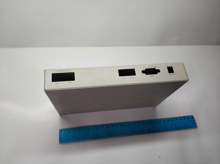 Метална кутия. Пластмасова кутия. Алуминиева кутия.