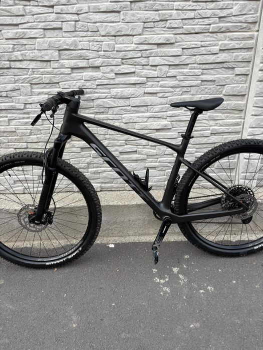 Bicicleta Scott Scale Carbon 2025