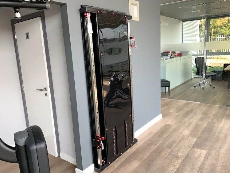 Aparat Cross cable cablu montat pe perete